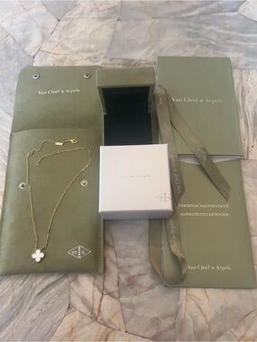 Van Cleef & Arpels Women's Mother of Pearl Alhambra Pendant Necklace Extended